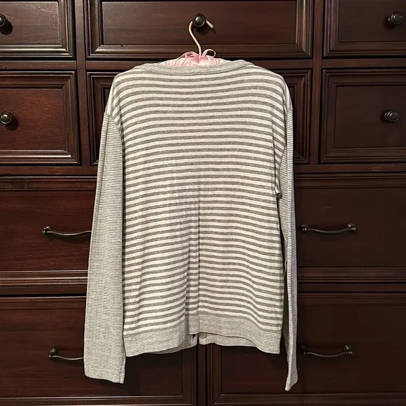 Cardigan - Picture 2 of 3